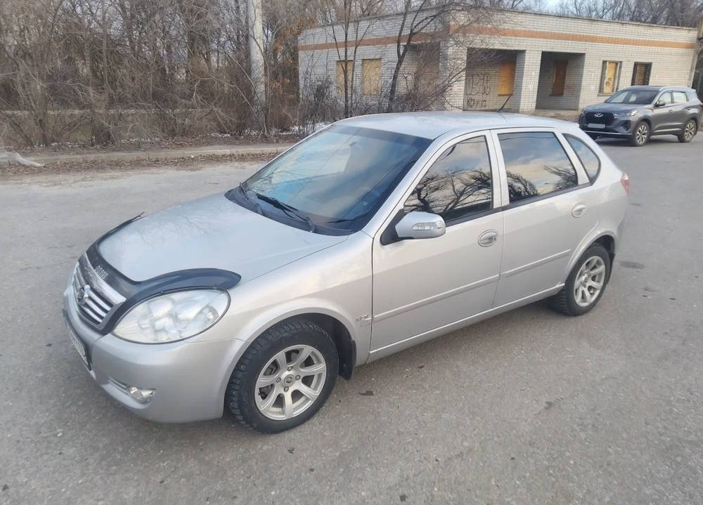 Lifan Breez
